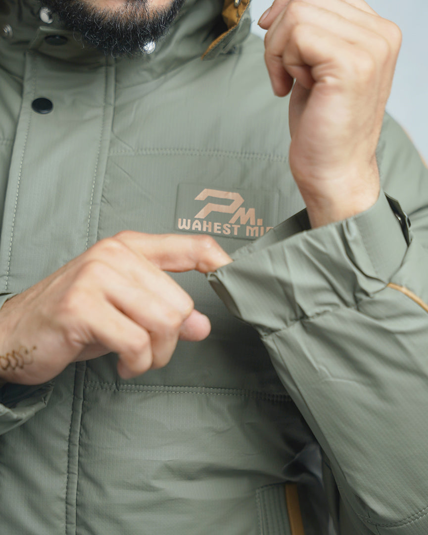 Men's Hooded Puffer Jacket - Warm, Lightweight Padded & Water-Resistant Coat